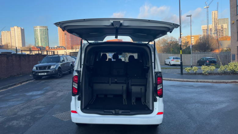 Ford Tourneo Custom 320 L1 Diesel Fwd 2.0 EcoBlue 136ps H1 Titanium 8 seater Auto